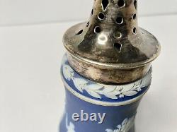 Ancien Shaker à sucre en jaspe bleu foncé de Wedgwood avec couvercle