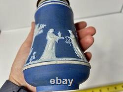 Ancien Shaker à sucre en jaspe bleu foncé de Wedgwood avec couvercle