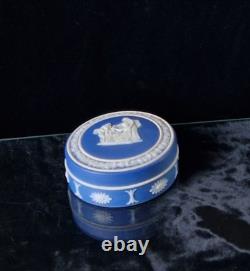 Ancien pot à patch / boîte à poudre Wedgwood en jasperware bleu cobalt néoclassique