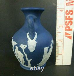 Antique 1840s Vieux Wedgwood Seulement Jasperware Portland Vase Bleu Foncé 4 Miniature