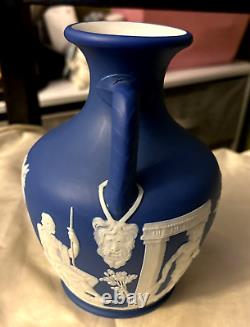 Antique C1850 Wedgwood Dark Blue Dip Jasperware 7.25 Portland Vase Rare NICE		<br/>


<br/>	Antique C1850 Wedgwood Dark Blue Dip Jasperware 7.25 Portland Vase Rare NICE
