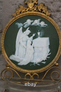 Antique Français Wedgwood Jasperware Relief Plaque Porcelaine Eau Sainte Font