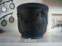 Antique Porcelaine Wedgwood Basalte Jasperware Néoclassiques Planteur Urne