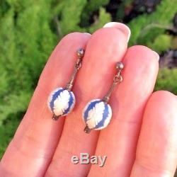 Antique Wedgwood Jasper Ware Boucles D'oreilles En Perles Bleues Et Blanches