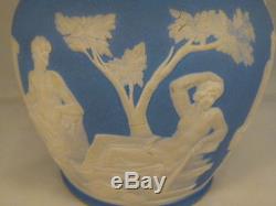 Antique Wedgwood Jasperware Portland Vase Bleu Clair 7,5 Pouces De Hauteur