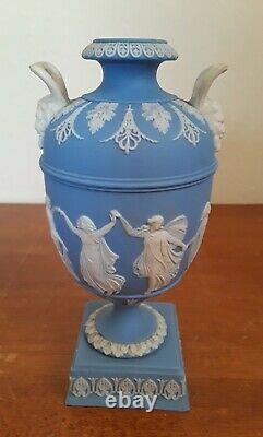 Antique Wedgwood Light Blue Jasperware Dancing Hours 6 1/4 Urn Vase 18 Siècle