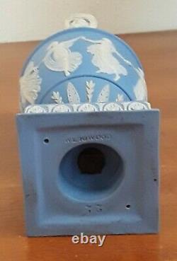 Antique Wedgwood Light Blue Jasperware Dancing Hours 6 1/4 Urn Vase 18 Siècle