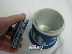 Antique Wedgwood Made In Angleterre Dark Blue Jasperware 5 Jar Jelly Recouvert De Confiture