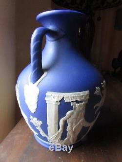 Antique Wedgwood Portland Vase 7 1/4 Cobalt Bleu Et Blanc Jasperware Angleterre