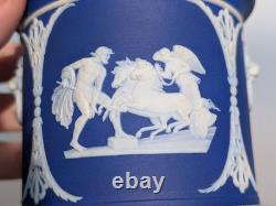 Antique pot en jaspe Wedgwood du début du XIXe siècle bleu et blanc à figures classiques