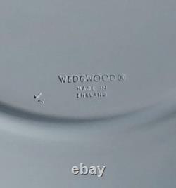 Assiette bleue en jaspe Wedgwood de 9 pouces Harrods