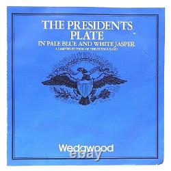 Assiette des Présidents Américains en Jasperware Bleu Wedgwood Édition Limitée Boîte No 584