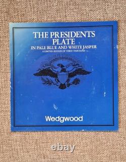 Assiette du Président en jaspe Wedgewood. Édition limitée 1976 Bicentenaire. En boîte.