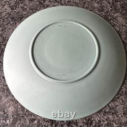 Assiette en jaspe Wedgwood teal de 22,5 cm. Très bon état.