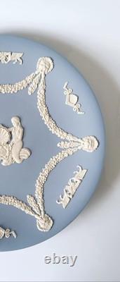 Assiette en jasper bleu Wedgwood Harrods Knightsbridge