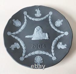 Assiette en porcelaine Wedgwood Jasperware bleue de Portland Mitsukoshi 2004 dans sa boîte