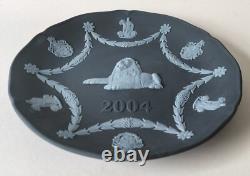 Assiette en porcelaine Wedgwood Jasperware bleue de Portland Mitsukoshi 2004 dans sa boîte