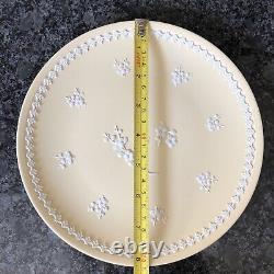 Assiette grande en faïence jaune primevère Jasper Wedgwood Prunus 8'