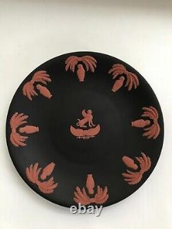 Assiette grande en jaspe Wedgwood noire/terracotta au design égyptien