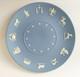 Assiette Zodiaque Wedgwood En Jasperware Bleu De 9 1/2 Pouces