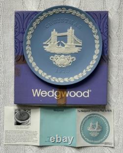 Assiettes de Noël Wedgwood Jasperware Ensemble Complet de 20 Ans 1969-1988, Angleterre