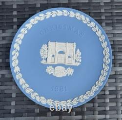 Assiettes de Noël Wedgwood Jasperware Ensemble Complet de 20 Ans 1969-1988, Angleterre