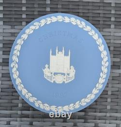 Assiettes de Noël Wedgwood Jasperware Ensemble Complet de 20 Ans 1969-1988, Angleterre