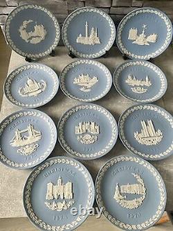 Assiettes de Noël de la première décennie Wedgwood Jasper Jasperware Rare 1969-1979 11 pièces