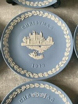 Assiettes de Noël de la première décennie Wedgwood Jasper Jasperware Rare 1969-1979 11 pièces