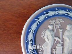 Awesome Tricolor Lilas, Bleu, Blanc Wedgwood Jasperware 2 1/4 Médaillon Rond