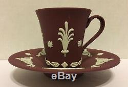 Baisse De Prix Plus! Crimson (wine) Demi-tasse Et Soucoupe Wedgwood, Série Prestige