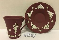 Baisse De Prix Plus! Crimson (wine) Demi-tasse Et Soucoupe Wedgwood, Série Prestige