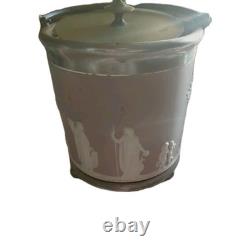 Baril à biscuits en jaspe lilas Wedgwood antique. Quelques problèmes, tampon peu clair.