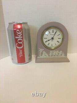 Belle Rare Lilas Wedgwood Horloge 250e Anniversaire-besoins Batterie