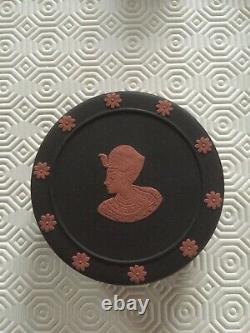 Belle Wedgwood Egyptian Terracotta Sur Black Jasperware. 4 Pièces Fantastiques