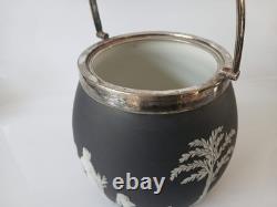 Bocal en biscuit noir en jaspe Wedgwood