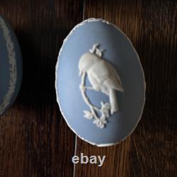 Boîte à bibelots en forme d'œuf en jasperware Wedgewood