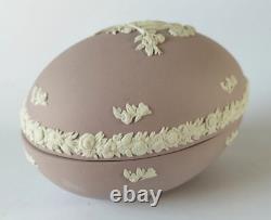 Boîte à bijoux en forme d'œuf en jaspe lilas Wedgwood, Saisons