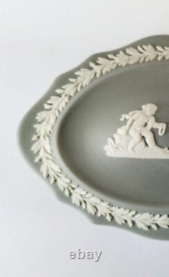 Boîte à bijoux en jaspe Wedgwood grise en forme de bateau