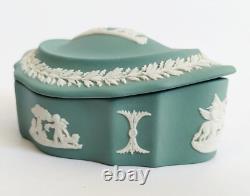 Boîte à bijoux en jaspe Wedgwood vert sarcelle en forme de bateau