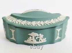 Boîte à bijoux en jaspe Wedgwood vert sarcelle en forme de bateau