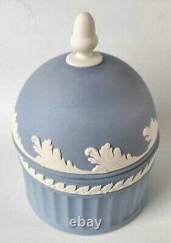 Boîte à bijoux en jaspe bleu Wedgwood avec gland et feuille de chêne