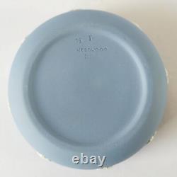 Boîte à bijoux en jaspe bleu Wedgwood fleur de prunus