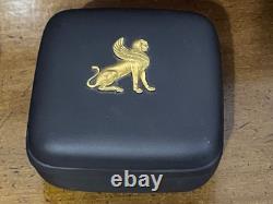 Boîte à bijoux en jaspe noir Wedgwood motif égyptien ensemble 1978