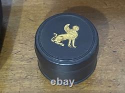 Boîte à bijoux en jaspe noir Wedgwood motif égyptien ensemble 1978