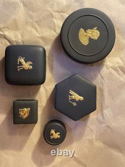 Boîte à bijoux en jaspe noir Wedgwood motif égyptien ensemble 1978