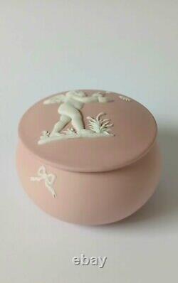 Boîte à bijoux en jaspe rose Wedgwood avec chérubin