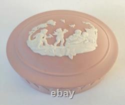 Boîte à bijoux en jaspe rose Wedgwood, les enfants de Cupidon jouent