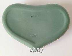 Boîte à bijoux en jaspe vert sarcelle Wedgwood en forme de cœur