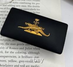 Boîte à bijoux vintage Wedgwood en basalte noir avec motif égyptien doré en très bon état